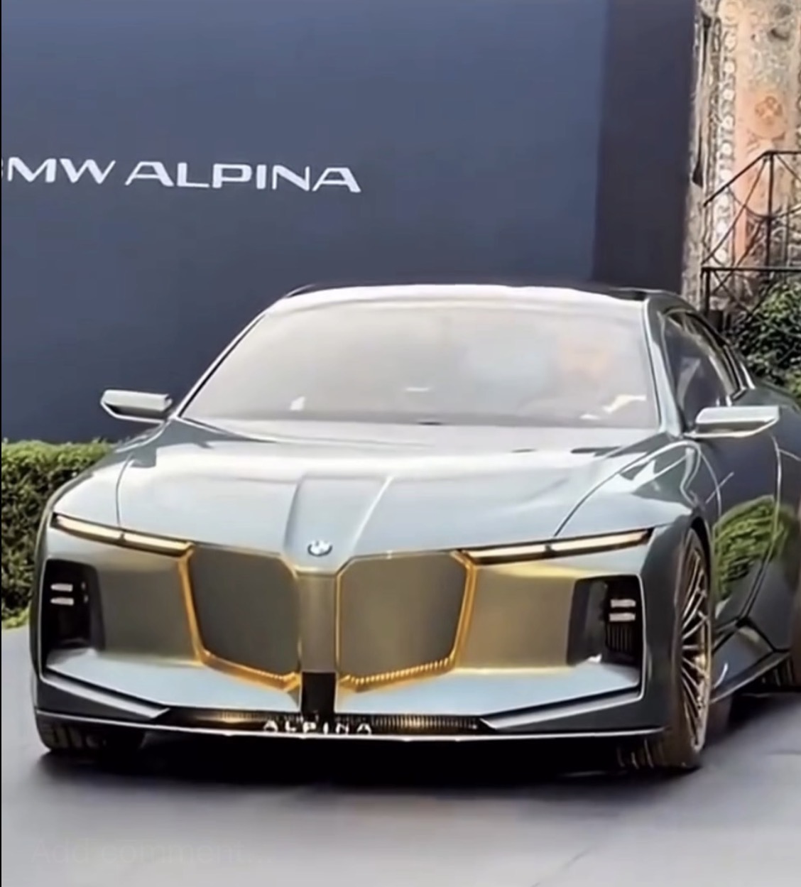 Kereta sewa BMW X ALPINE